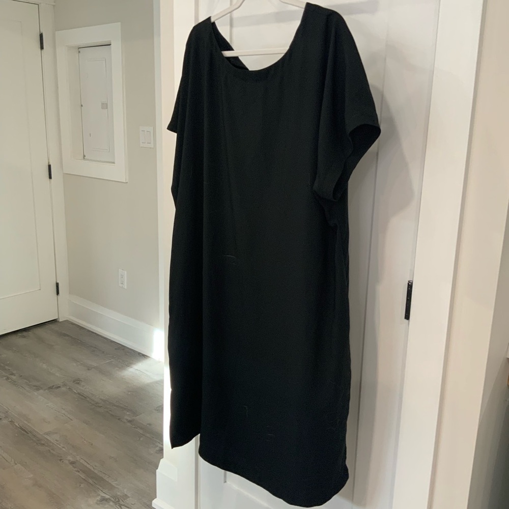 Elegant Black Dress